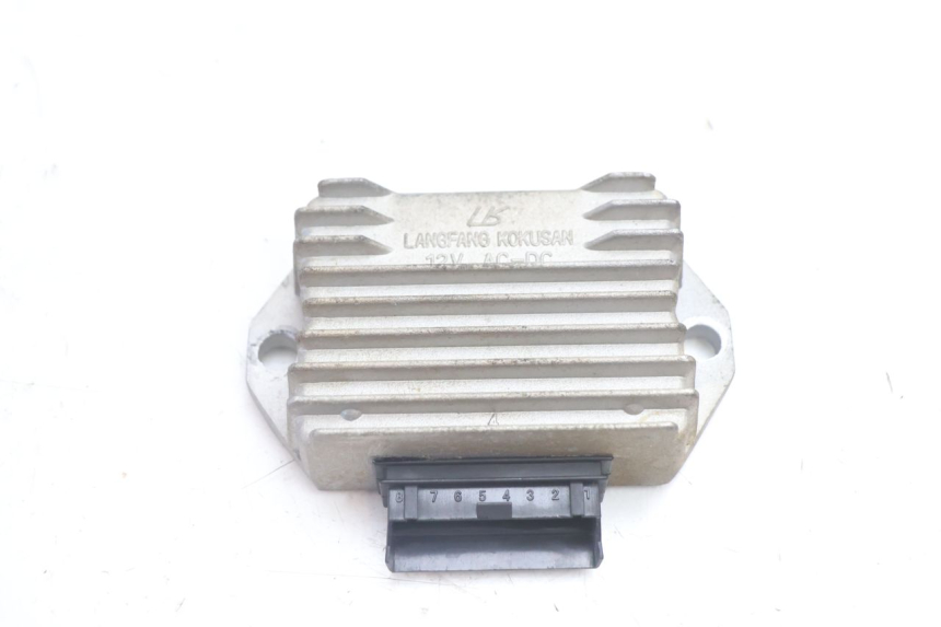 photo de REGOLATORE DI CARICA PIAGGIO ZIP 2T 50 (2009 - 2019) - Vista principale