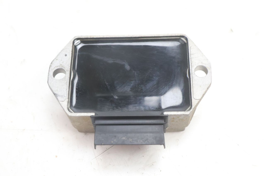 photo de REGOLATORE DI CARICA PIAGGIO ZIP 2T 50 (2009 - 2019) - Altra angolazione