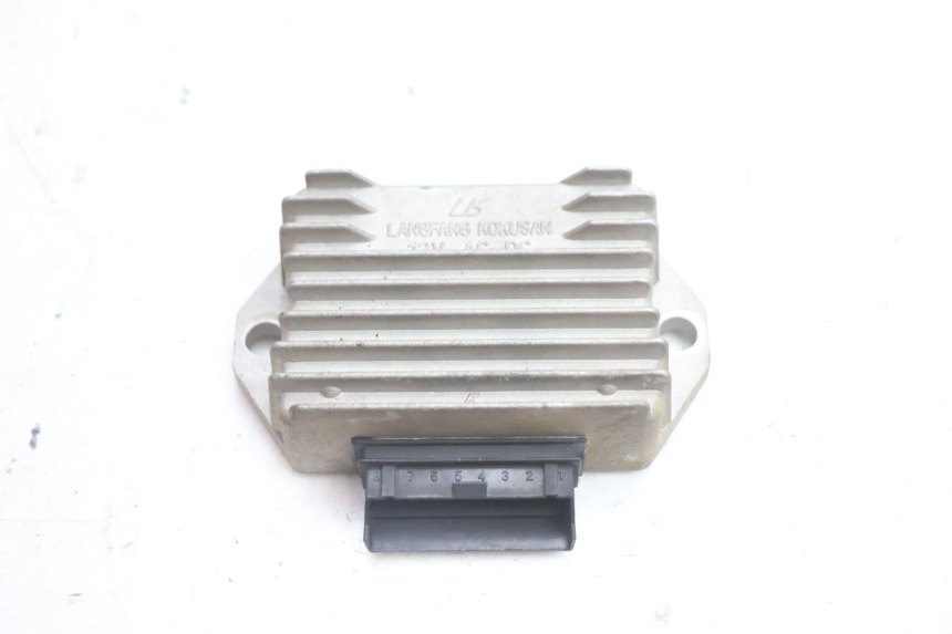 photo de REGOLATORE DI CARICA PIAGGIO ZIP 2T 50 (2009 - 2019) - Vista principale