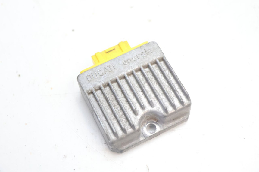 photo de Regolatore di carica PIAGGIO ZIP 4T 50 (2006 - 2017) - Vista principale