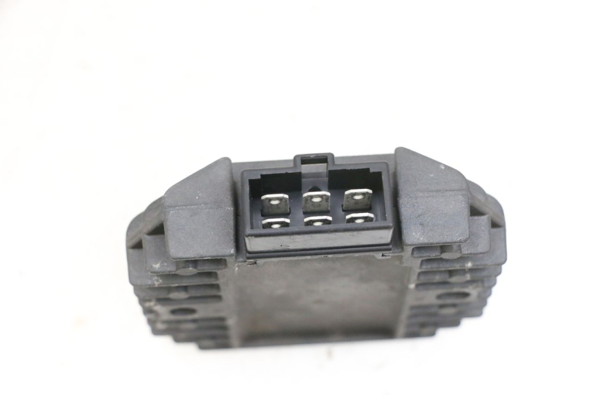 photo de REGOLATORE KAWASAKI ZR 7 750 (1999 - 2004) - Dettaglio del componente