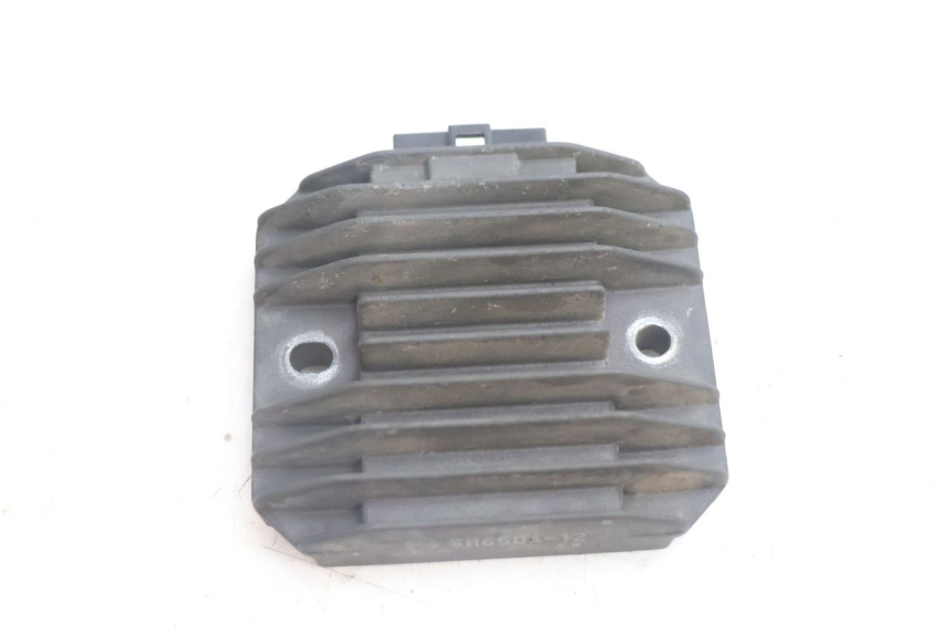 photo de REGOLATORE DI CARICA KAWASAKI ZX-6R ZX6R 600 (1995 - 1997) - Dettaglio del componente