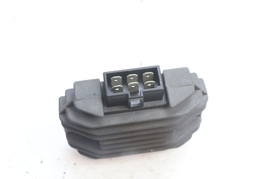 photo de REGOLATORE DI CARICA KAWASAKI ZZR 600 (1995 - 2004) - Altra angolazione