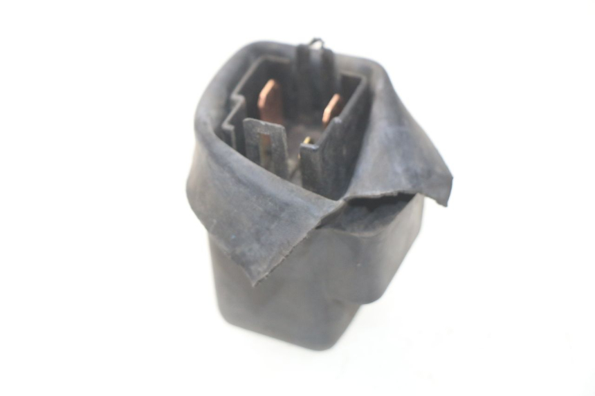 photo de RELE' AVVIAMENTO KYMCO AGILITY RS 2T 50 (2009 - 2013) - Dettagli dei punti di fissaggio