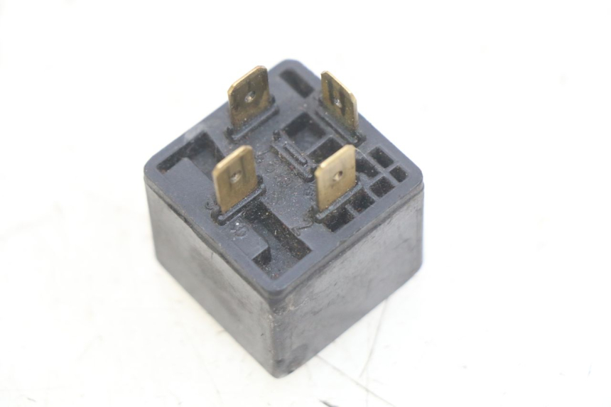 photo de RELE' AVVIAMENTO MBK BOOSTER SPIRIT 50 (1999 - 2003) - Zoom sullo stato d'uso