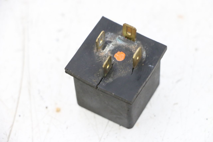 photo de RELE AVVIAMENTO MBK BOOSTER SPIRIT NAKED 50 (2004 - 2017) - Dettaglio del componente