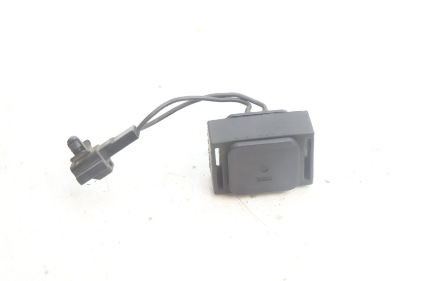 photo de RELE AVVIAMENTO SUZUKI BURGMAN EXECUTIVE ABS 650 (2006 - 2012) - Altra angolazione