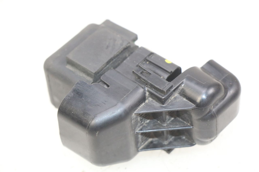 photo de RELE' AVVIAMENTO HONDA CB R 1000 (2018 - 2023) - Zoom sullo stato d'uso