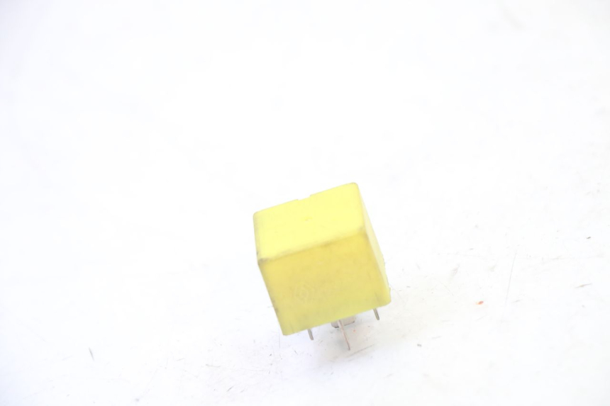 photo de RELE' AVVIAMENTO PEUGEOT CITYSTAR 50 (2013 - 2017) - Zoom sullo stato d'uso