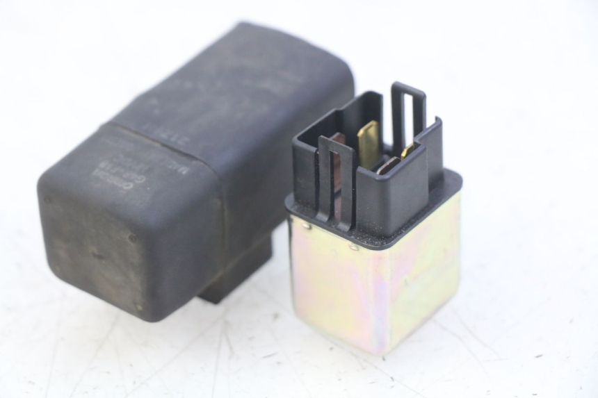 photo de RELE' AVVIAMENTO YAMAHA D'ELIGHT DELIGHT 125 (2017 - 2020) - Altra angolazione