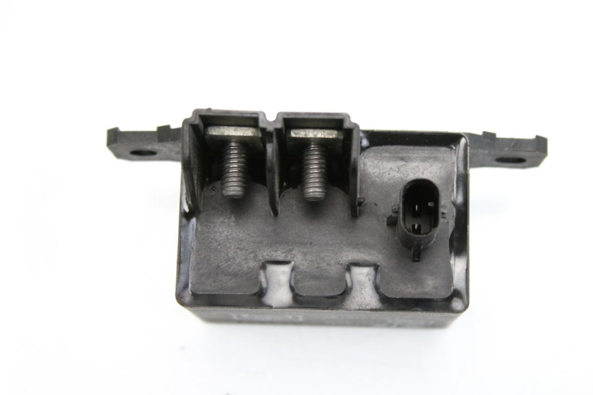 photo de Relè di avviamento BMW F GS K81 850 (2018 - 2023) - Dettaglio del componente