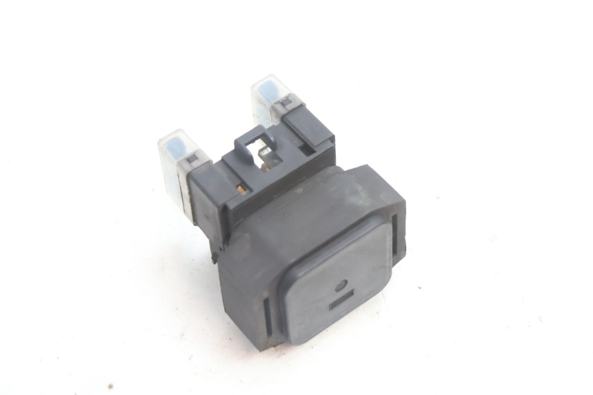 photo de RELE AVVIAMENTO YAMAHA FJR 1300 (2001 - 2005) - Altra angolazione
