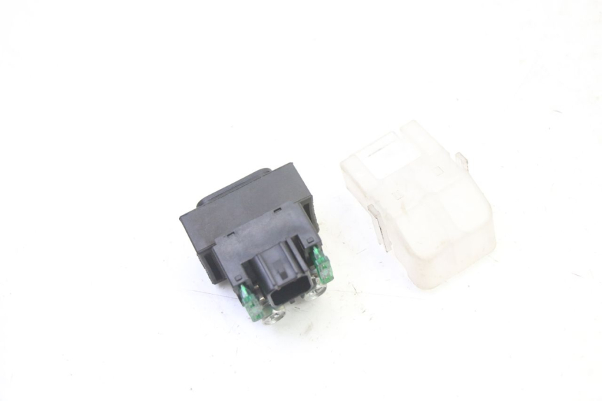 photo de RELE AVVIAMENTO SUZUKI GSR 750 (2011 - 2017) - Zoom sullo stato d'uso