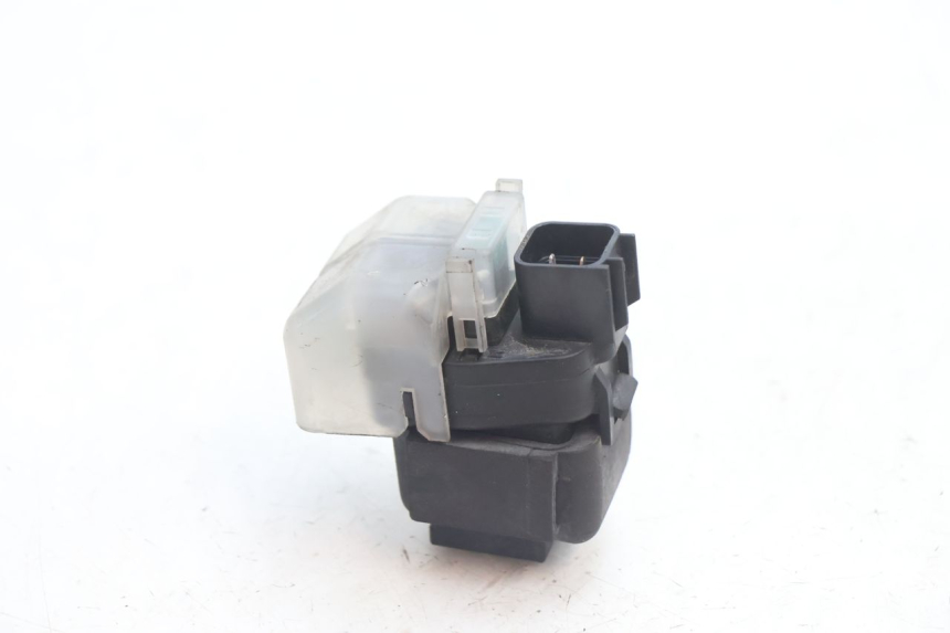 photo de RELE AVVIAMENTO SUZUKI GSR 600 (2005 - 2012) - Altra angolazione