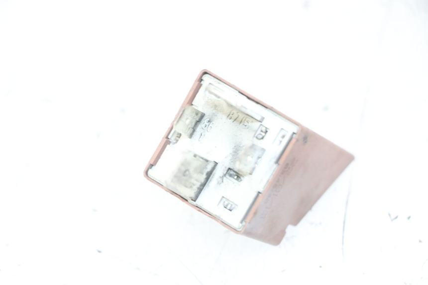 photo de RELE AVVIAMENTO PIAGGIO IE MP3 YOURBAN 300 (2011 - 2016) - Altra angolazione