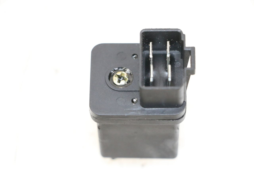 photo de RELE' AVVIAMENTO PEUGEOT KISBEE 4T 50 (2018 - 2022) - Altra angolazione