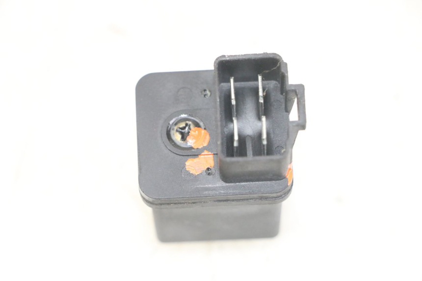 photo de RELE' AVVIAMENTO PEUGEOT KISBEE 4T 50 (2018 - 2022) - Zoom sullo stato d'uso