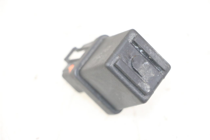 photo de RELE' AVVIAMENTO PEUGEOT KISBEE 4T 50 (2018 - 2022) - Altra angolazione