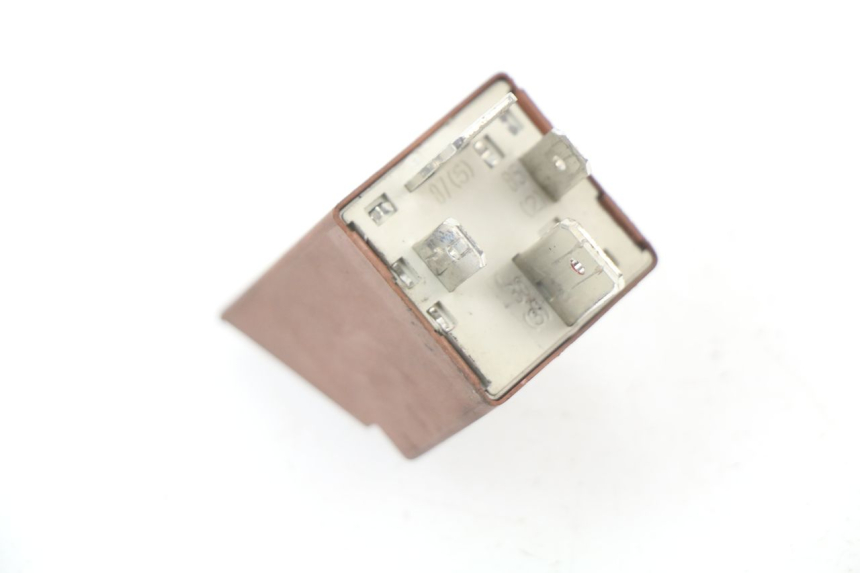 photo de Relè di avviamento PIAGGIO LIBERTY 2T 50 (2004 - 2008) - Zoom sullo stato d'uso