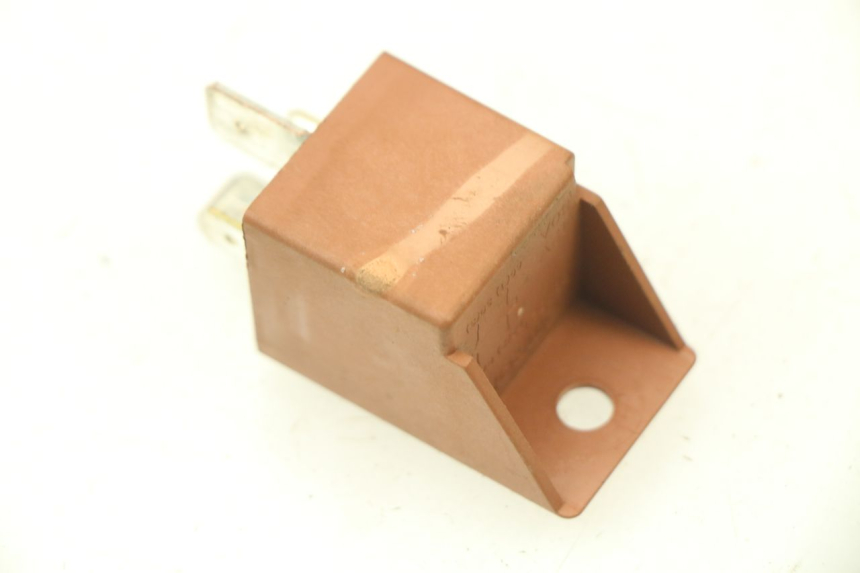 photo de Relè di avviamento PIAGGIO LIBERTY 4T 50 (2009 - 2015) - Vista principale