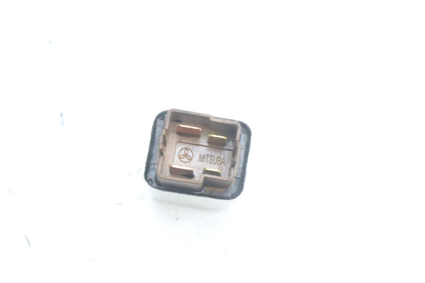 photo de RELE AVVIAMENTO PIAGGIO LIBERTY IGET 4T 50 (2021 - 2025) - Zoom sullo stato d'uso