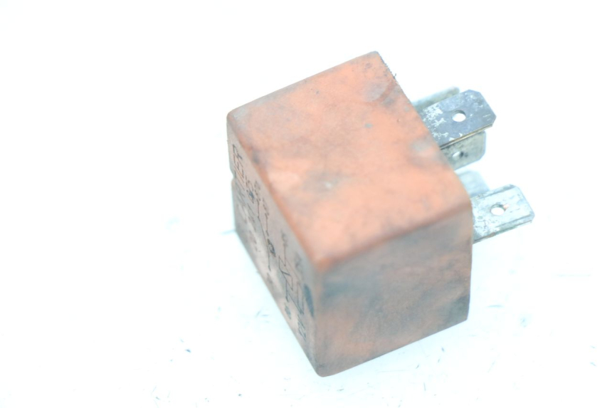 photo de RELE' AVVIAMENTO PEUGEOT LUDIX 50 (2008 - 2017) - Zoom sullo stato d'uso