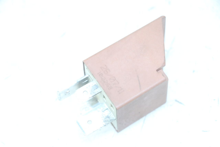 photo de RELE AVVIAMENTO PIAGGIO MP3 LT 300 (2010 - 2016) - Vista principale