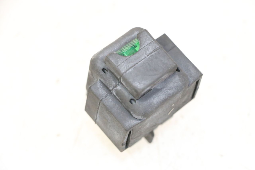 photo de RELE' AVVIAMENTO PIAGGIO MP3 500 (2014 - 2017) - Primo piano tecnico