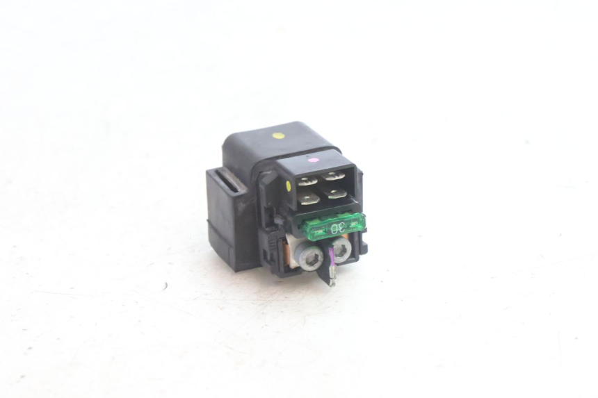 photo de RELE AVVIAMENTO PIAGGIO MP3 500 (2016 - 2018) - Primo piano tecnico