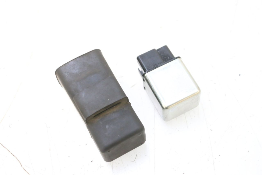 photo de RELE' AVVIAMENTO YAMAHA NEOS NEO'S 4T 50 (2008 - 2016) - Zoom sullo stato d'uso