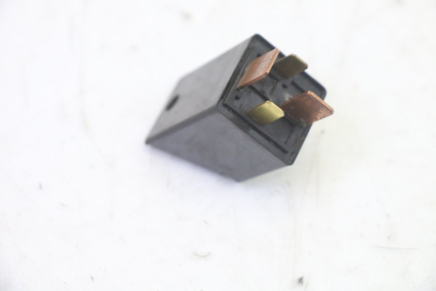 photo de RELE AVVIAMENTO PIAGGIO NEW TYPHOON 50 (2010 - 2017) - Altra angolazione