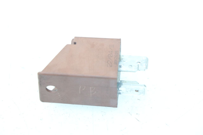 photo de RELE' AVVIAMENTO GILERA NEXUS 125 (2009 - 2013) - Zoom sullo stato d'uso