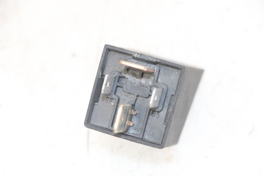 photo de RELE' AVVIAMENTO GILERA NEXUS 125 (2009 - 2013) - Zoom sullo stato d'uso