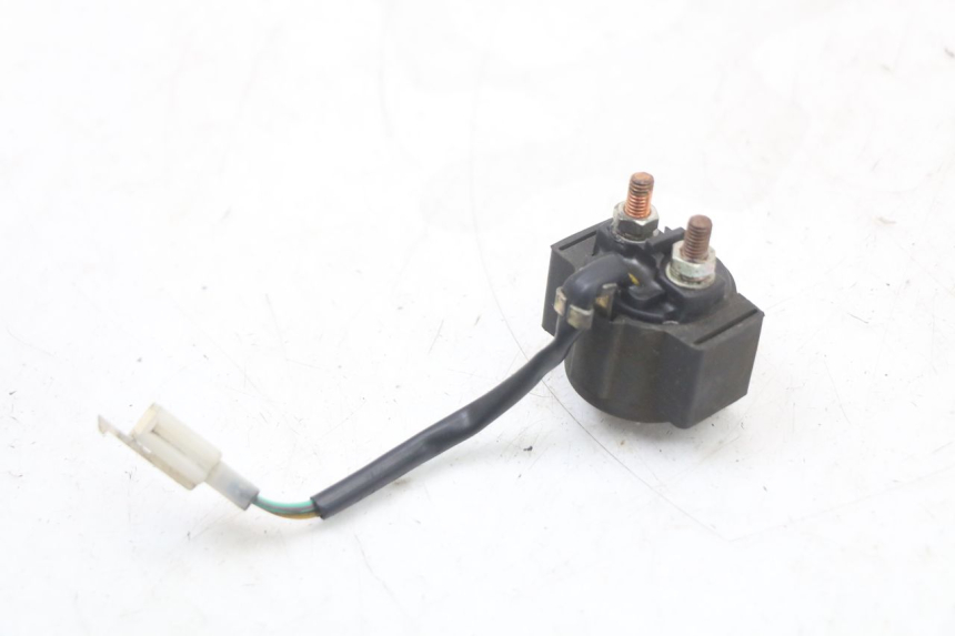 photo de RELE AVVIAMENTO PEUGEOT DJANGO 125 (2014 - 2017) - Zoom sullo stato d'uso