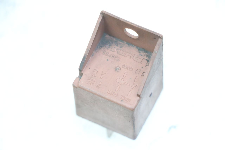 photo de RELE AVVIAMENTO PIAGGIO VESPA GRANTURISMO 200 (2004 - 2005) - Zoom sullo stato d'uso