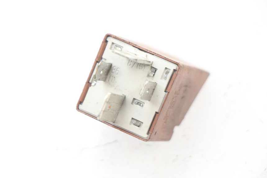 photo de Relè di avviamento PIAGGIO PRIMAVERA 125 (2013 - 2021) - Zoom sullo stato d'uso