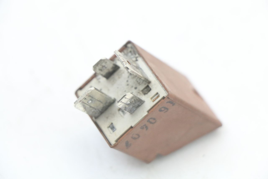 photo de RELE AVVIAMENTO APRILIA RS 50 (2006 - 2010) - Zoom sullo stato d'uso