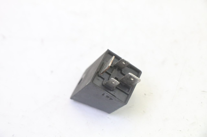 photo de RELE' AVVIAMENTO PEUGEOT SATELIS 125 (2010 - 2012) - Zoom sullo stato d'uso