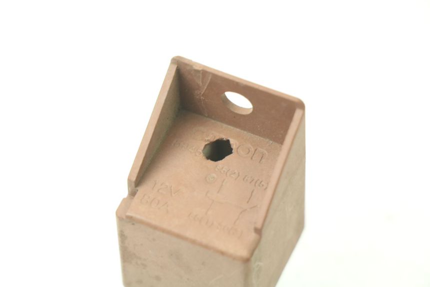 photo de Relè di avviamento PIAGGIO SKIPPER 125 (2000 - 2004) - Zoom sullo stato d'uso