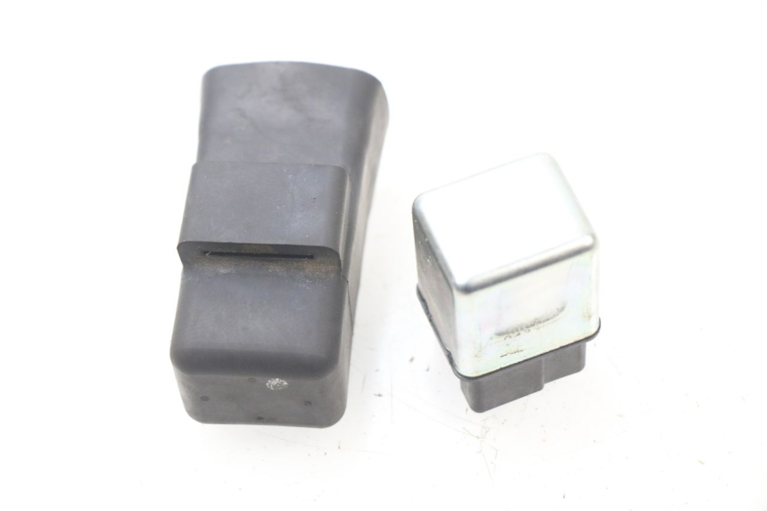 photo de RELE' AVVIAMENTO YAMAHA SLIDER NAKED 50 (2004 - 2018) - Zoom sullo stato d'uso