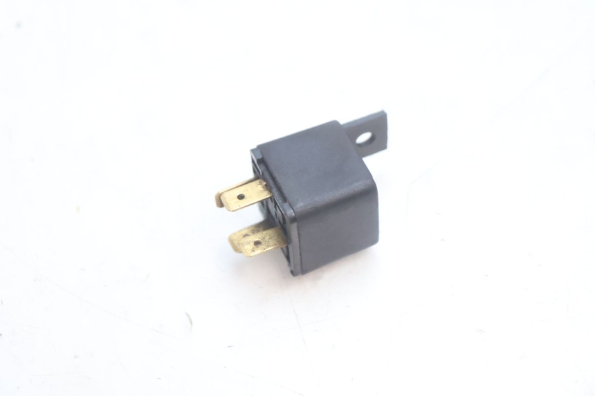 photo de RELE AVVIAMENTO YAMAHA SLIDER 50 (1999 - 2004) - Dettaglio del componente