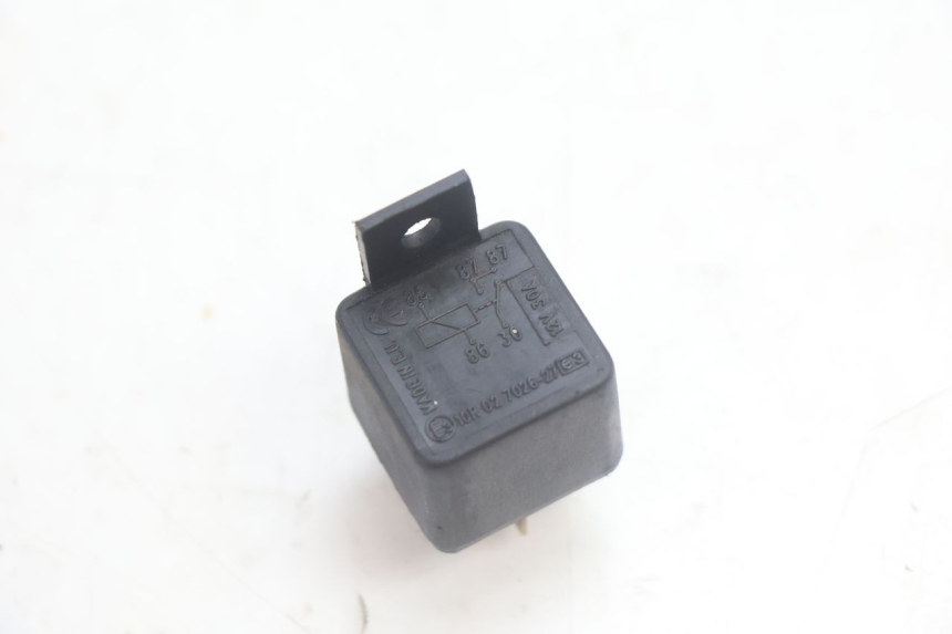 photo de RELE AVVIAMENTO YAMAHA SLIDER 50 (1999 - 2004) - Altra angolazione