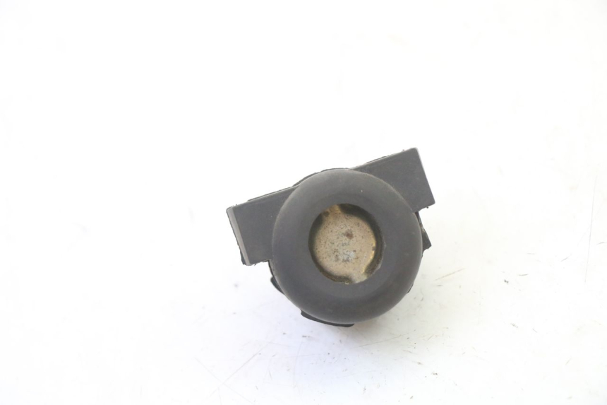 photo de RELE AVVIAMENTO TRIUMPH SPRINT 900 (1995 - 1998) - Primo piano tecnico