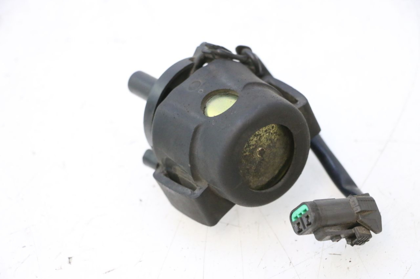 photo de RELE AVVIAMENTO DUCATI SS IE DS CARENEE 1000 (2002 - 2006) - Altra angolazione