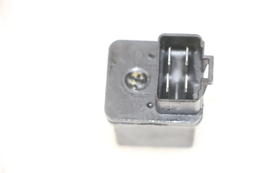 photo de RELE AVVIAMENTO PEUGEOT STREETZONE I 2T 50 (2018 - 2020) - Zoom sullo stato d'uso