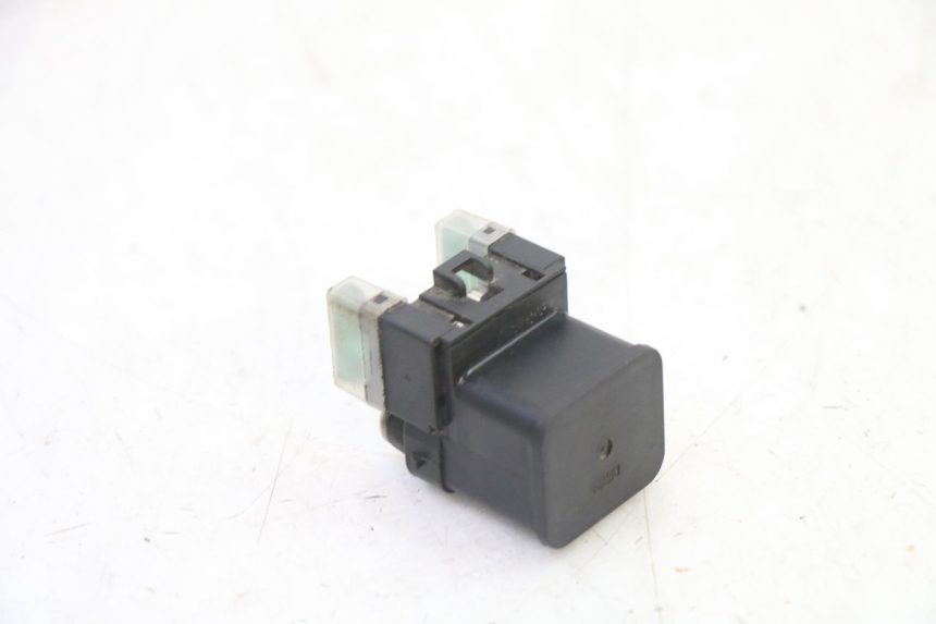 photo de RELE AVVIAMENTO KTM SUPERENDURO R 950 (2005 - 2009) - Primo piano tecnico