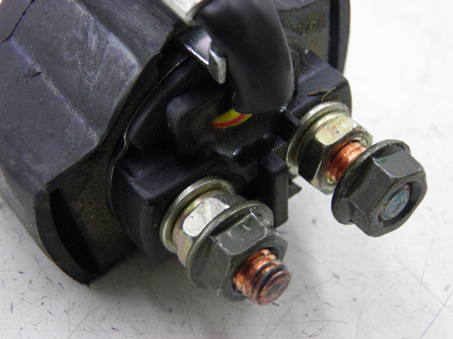 photo de Relè di avviamento SYM SYMPLY 4T 50 (2012 - 2015) - Zoom sullo stato d'uso