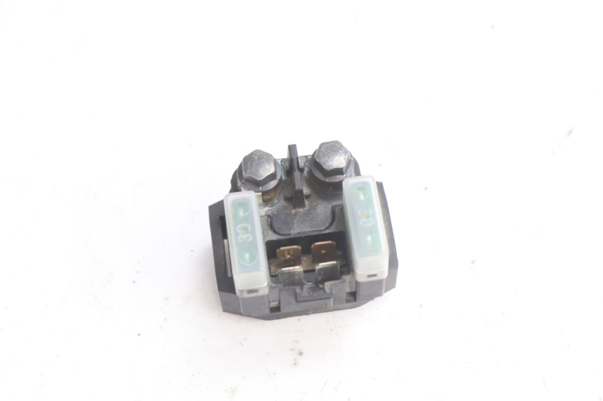 photo de RELE AVVIAMENTO YAMAHA TDM ABS 900 (2002 - 2014) - Altra angolazione