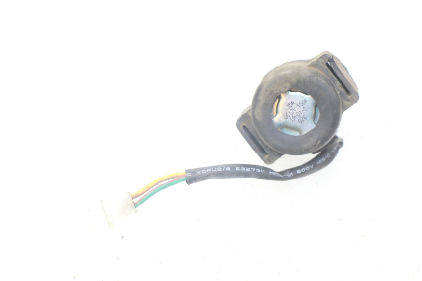 photo de Relè di avviamento PEUGEOT TWEET ACTIVE 4T 50 (2018 - 2022) - Zoom sullo stato d'uso