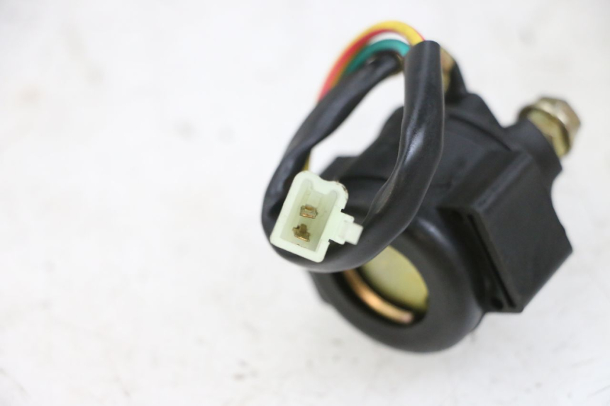 photo de RELE AVVIAMENTO PEUGEOT TWEET PRO EFI 4T 50 (2021 - 2022) - Zoom sullo stato d'uso